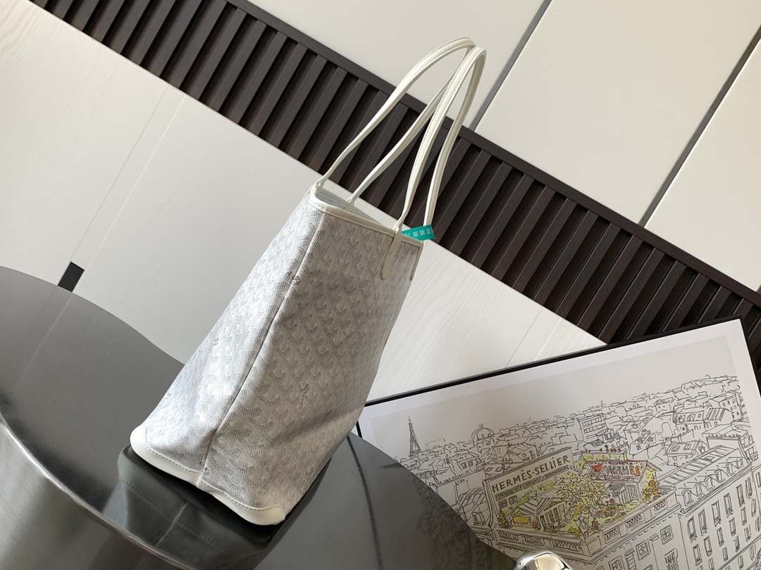 Artois MM Tote Bag In White